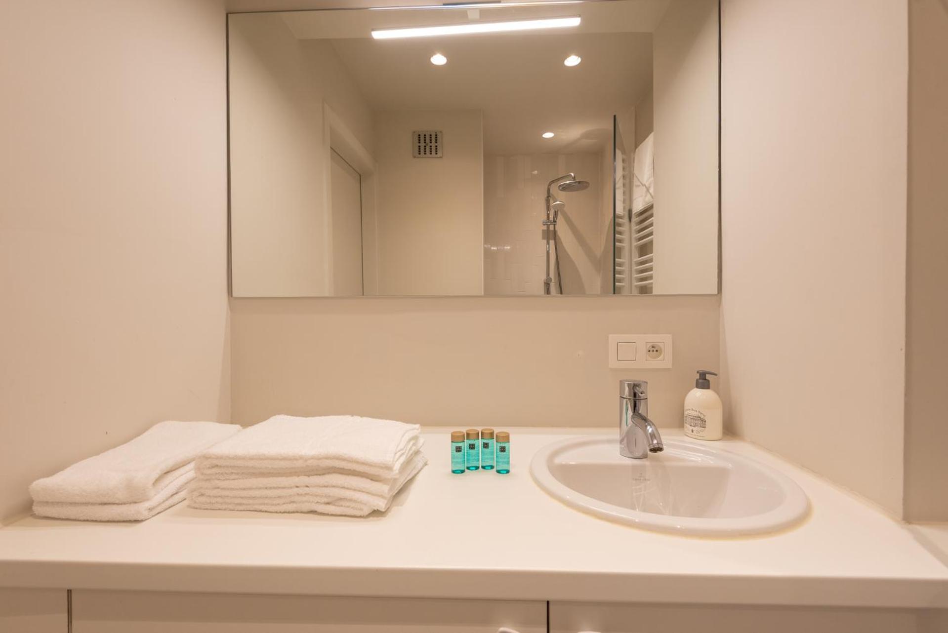 Modern Apartment With Large Terrace Close To The Sea أوستيند المظهر الخارجي الصورة